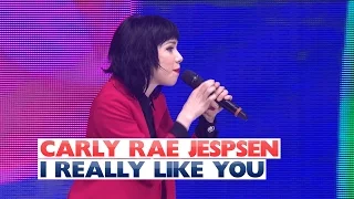 Carly Rae Jepsen - 'I Really Like You' (Live At Jingle Bell Ball 2015)