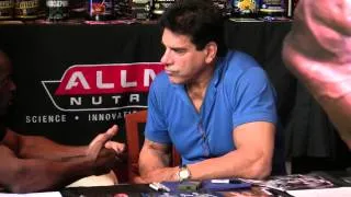 Lou Ferrigno & Vince Taylor at The 2012 Joe Weider's Master Mr Olympia Expo