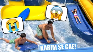 PRIMERA VEZ SURFEANDO | KARIM SE CAE AL AGUA | Family Juega