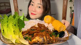 2 whole fish cooked in dried taro stem| Nagamese vlog| Naga food| Naga vlogger