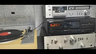 JVC KD D2 победа на кассетной Toyota