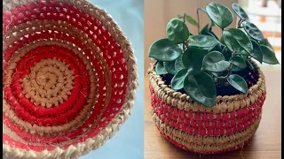 Crochet basket made with raffia and jute rope