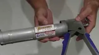 Newborn 930 GTD Drip Free Smooth Hex Rod Cradle Caulking Gun Unboxing