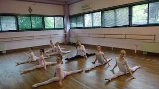 Lezione di danza con bambine 7-10 anni  insegnante Maria Kovaleva