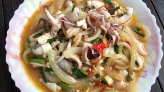 Cooking recipes - Seafood Recipes - Asian Food Recipes -spicy Stir Fry squid with salted egg