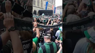 SC PREUßEN MÜNSTER 2. BUNDESLIGA AUFSTIEGS-PARTY RATHAUS "YOU NEVER WALK ALONE" GÄNSEHAUT PUR! WOW