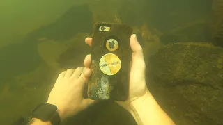 Underwater Surprise: Scuba Diver's Amazing Discovery of an iPhone in the River!