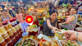 VIETNAMESE MARKETS ARE CRAZY! 🇻🇳 First Time in Danang