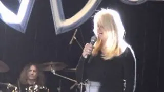 Bonnie Tyler & Zemlyane - Holding Out For a Hero (07.11.2006, soundcheck, Moscow, Russia)