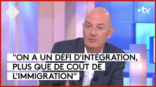 Loi immigration : l’enjeu majeur des travailleurs sans-papiers - Roland Lescure -C à vous-13/09/2023