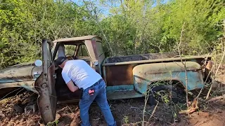 Abandoned Junkyard Full of Antique Cars!