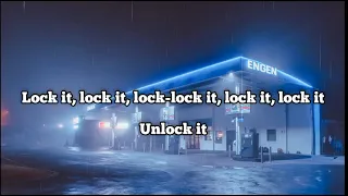 Charli XCX - Unlock It ( Tik Tok song ) ( Lyrics )