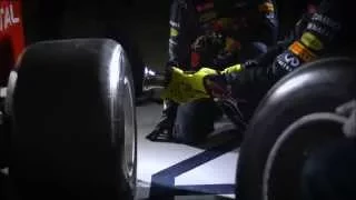 Formula 1 Pit Stop - Slow motion