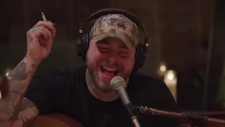 Post Malone covers country song "I'm Gonna Miss Her" by Brad Paisley w/ Dwight Yoakam's band)