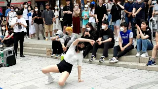 GDM DANCE BUSKING. HAYEON. BEAUTIFUL FASCINATING BUSKING. HONGDAE STREET.