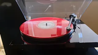 Vinyl vs CD Comparison