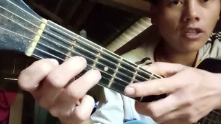 Qhia Kawm Guitar Thaum Tseem Pib Xyaum Tsis Tau Txawj