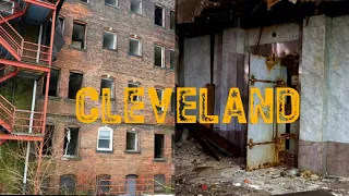 Abandoned - Housing Apartments Left to Rot - Cleveland, Ohio