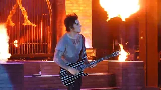 the best moment m.shadows scream + synyster gates guitar solo