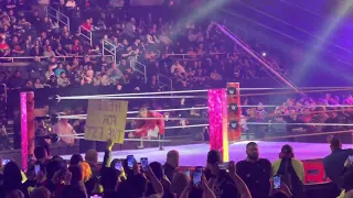 Bianca Belair’s LIVE ENTRANCE AT RAW 3/13/23