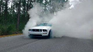 2005 Mustang GT  Burnout