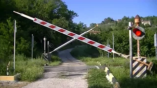 Spoorwegovergang Borgo (I) // Railroad crossing // Passaggio a livello