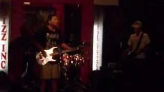 CANDY  / DIVE - nirvana cover live on BIZZ INC