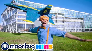 Blippi en Français | Blippi   Découvre les Avions au musée de l’Aviation | Vidéos Pour Enfants