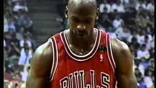 Michael Jordan 56 pts, Scottie Pippen 31 pts, playoffs 1992 bulls vs heat game 3