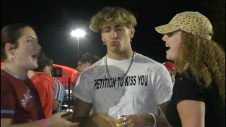 Kissing moms at the Phillies game!