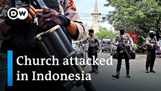 Indonesia: Suicide bombers attack church after Palm Sunday Mass | DW News