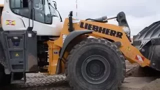 Liebherr - L 566 XPower wheel loader at rehandling-application