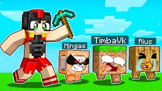 ¡NOS ESCONDEMOS en BLOQUES de MINECRAFT! 😂🤣 EL ESCONDITE en MINECRAFT con los COMPAS