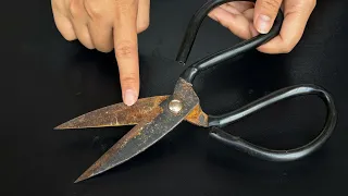 Scissors Restoration [ 😱 You will not believe the incredible result ] 😱 Rusty Scissor Restoration 😱