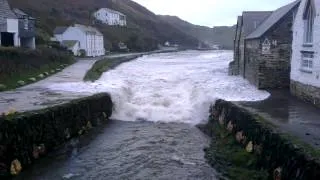 Boscastle Harbour surge