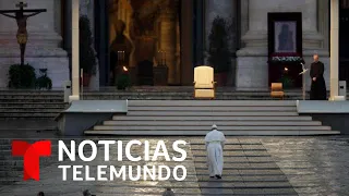 Impactante bendición del Papa Francisco ante una plaza vacía | Noticias Telemundo