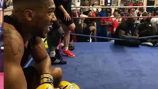 Tyson Fury - Tyson fury admitted Anthony Joshua Beat me up in Sparring.