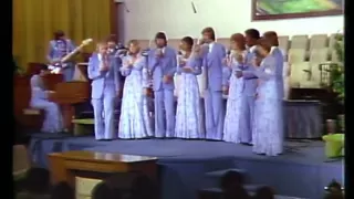 Heritage Singers / "We've Come This Far By Faith" (live)