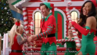 Glee - Here Comes Santa Claus (Full Performance with Lyrics)