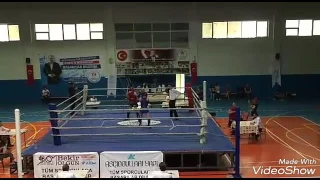 Altan Öz 51 kg Mavi köşe Muay thai Bursa Şampiyonası