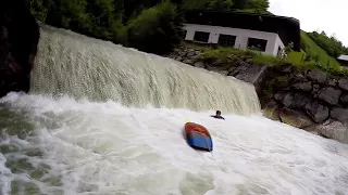 Throwbag rescue out of hole