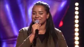 Lola zingt 'Hold Back The River' | Blind Audition | The Voice van Vlaanderen | VTM