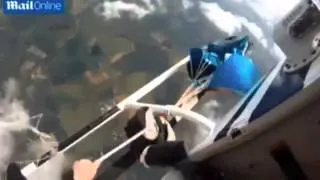 Skydiver forced to cut off parachute