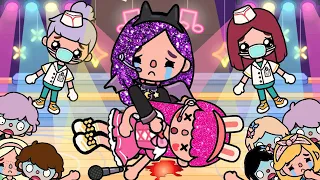 What Happened to My Melody On Stage ? KUROMI VS MY MELODY Sad Story l Toca Life Story l Toca Lisa