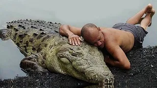 Most Unusual Friendships Between Humans and Dangerous Animals