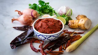 How to Make Red Curry Paste - Easy vs Traditional Way