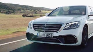 2018 Mercedes Benz S Class | Driving Scenes