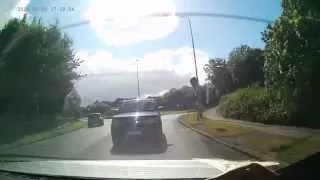 Absolute Prat in a Range Rover speeding, tail gating, and aggressively overtaking