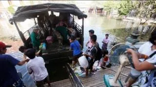 Thai flood frustration grows