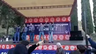 Во так выдают паспарта Армянам в Абхазии😂😂